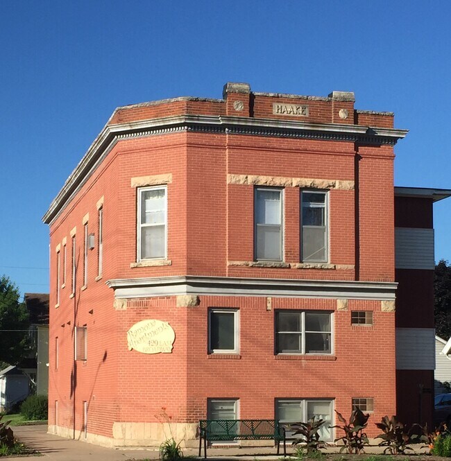 Building Photo - 429 E Broadway St Unit #7 Rental
