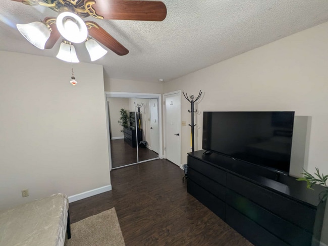 132 Sussex Dr