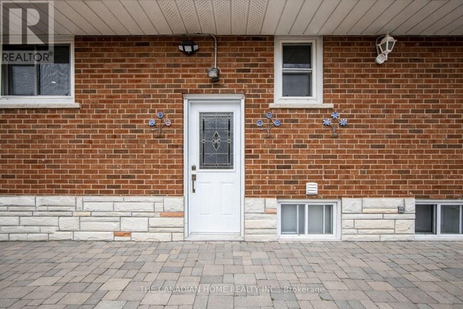 Photo - 70 Moraine Hill Dr