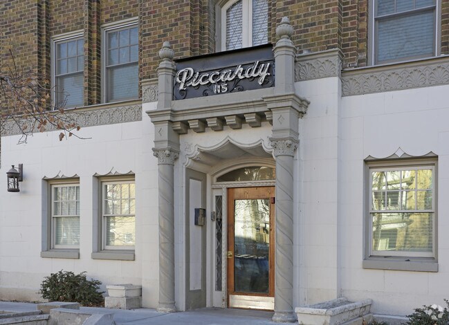 Photo - Piccardy Apartments