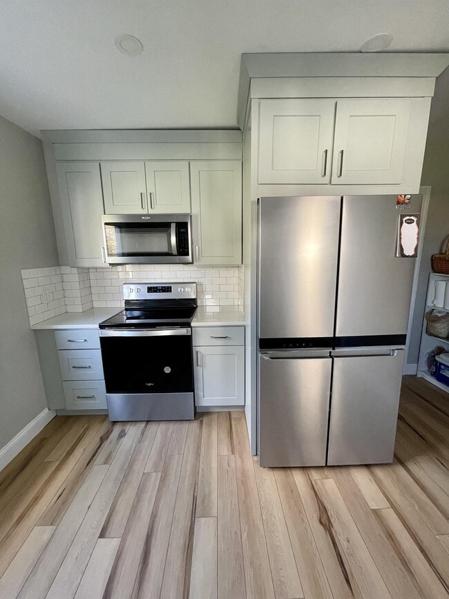 Photo - 72 Sayles Ave
