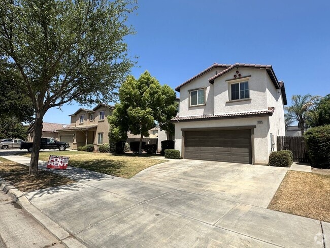 Building Photo - Two story home in NW Visalia coming soon!!