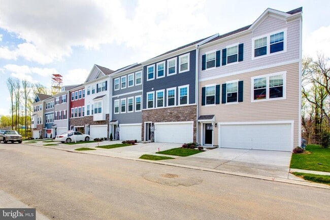 Photo - 3117 Laurel Hl Rd