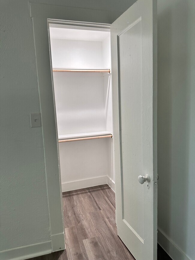 Photo - 102 7th St SW Unit 2