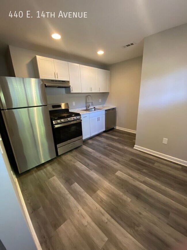 Newly Updated 2 Bedroom Available NOW! Apartment Columbus, OH