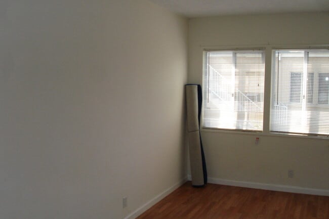 Photo - 742 N Garfield Ave Unit 1