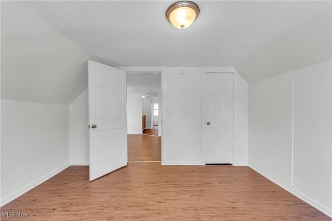 Building Photo - 3571 W 69th St Unit 2/UP