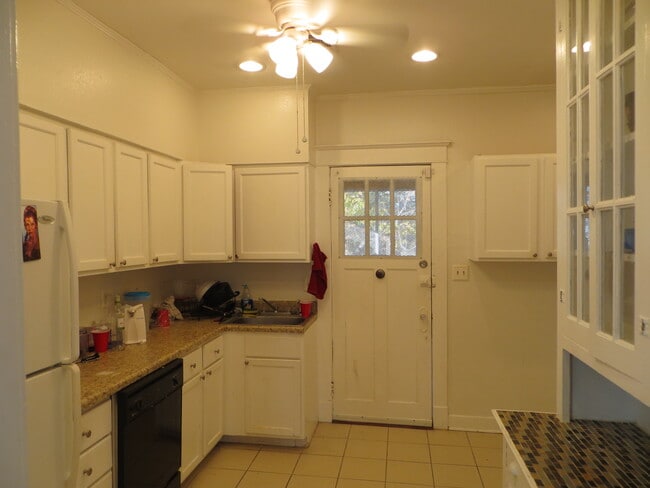 Photo - 5419 Story St