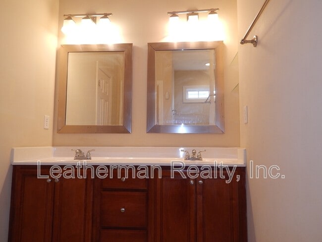 Photo - 441 Sterling Dr