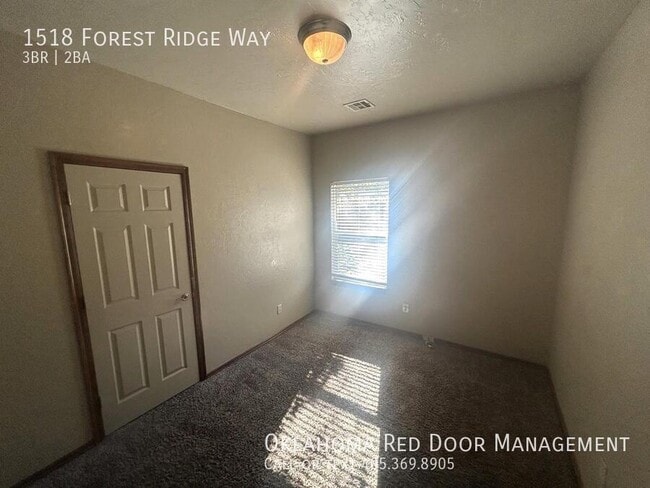 Photo - 1518 Forrest Ridge Way