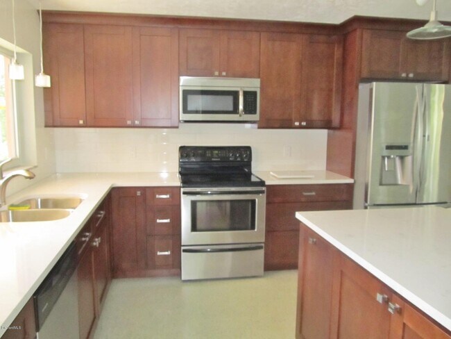 Photo - 204 River Heights Dr