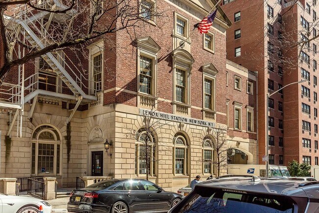 Building Photo - 1075 1st Ave