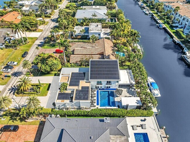 Photo - 307 Holiday Dr