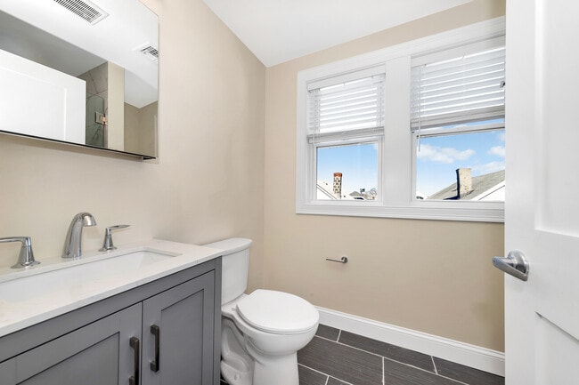 Photo - 43 Wright Ave Unit 2