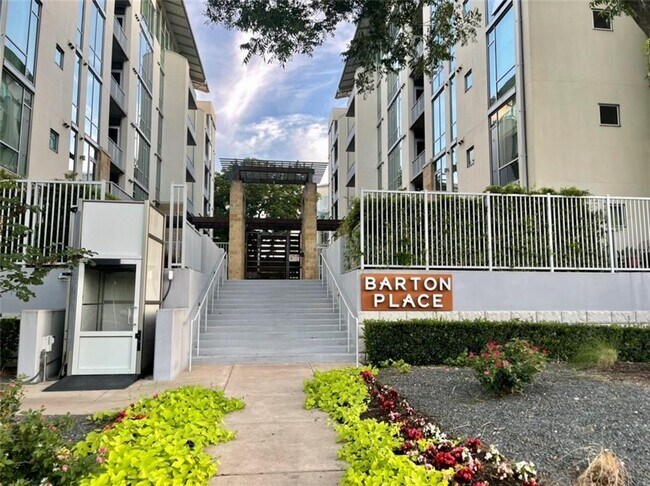 Photo - 1600 Barton Springs Rd Unidad 1102 Rental