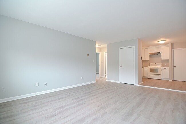 Photo - 624 Hyde Park Ave Unit B1