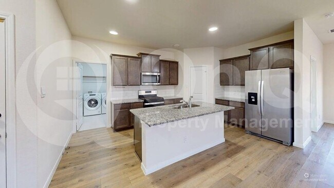 Photo - 1400 Colonial Bluff Ln