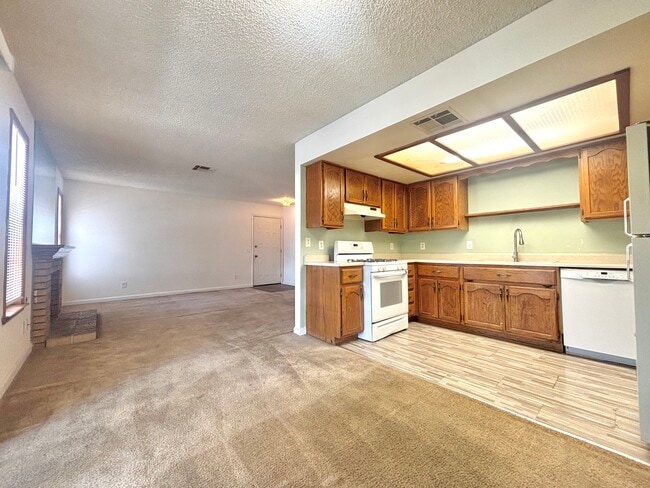 Photo - 6617 W Tropicana Ave