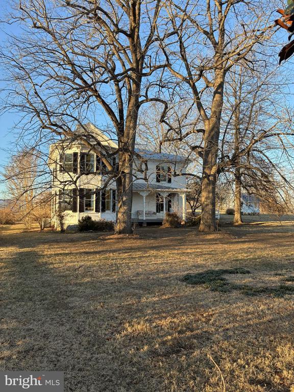 Photo - 873 Hawlin Rd