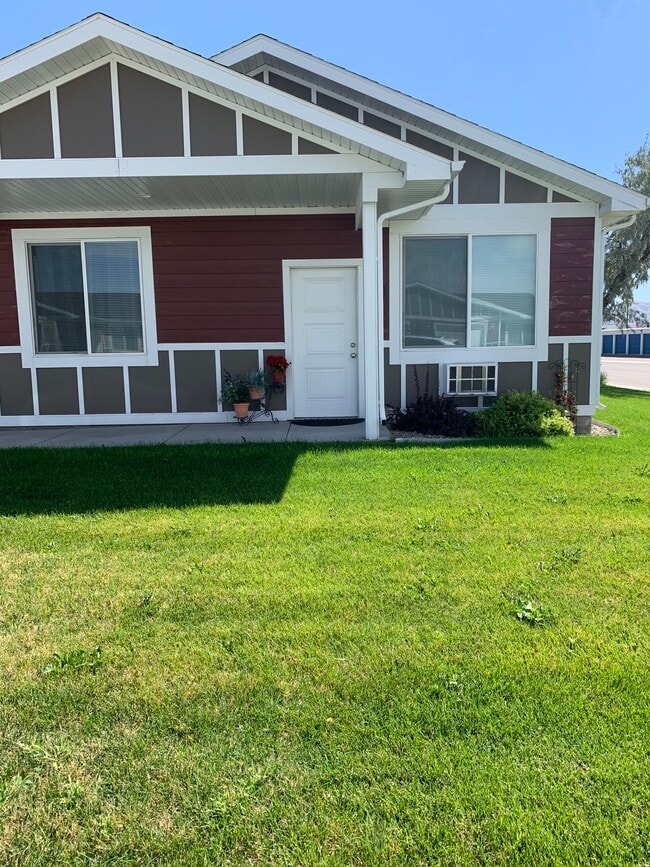 Photo - Southwest Patio Home Apartments