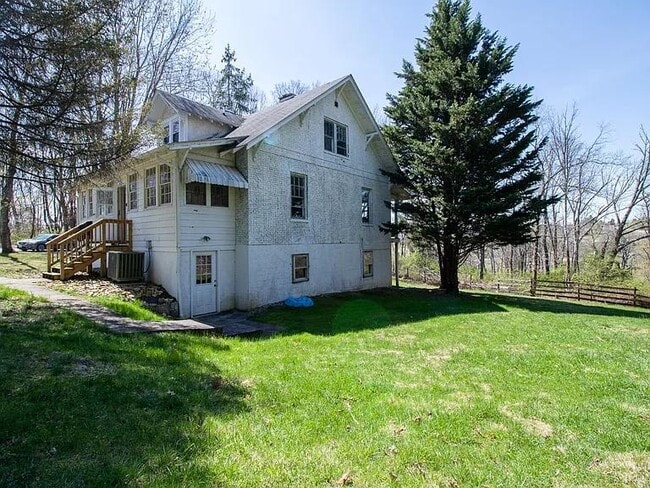 Photo - 3342 Yellow Sulphur Rd