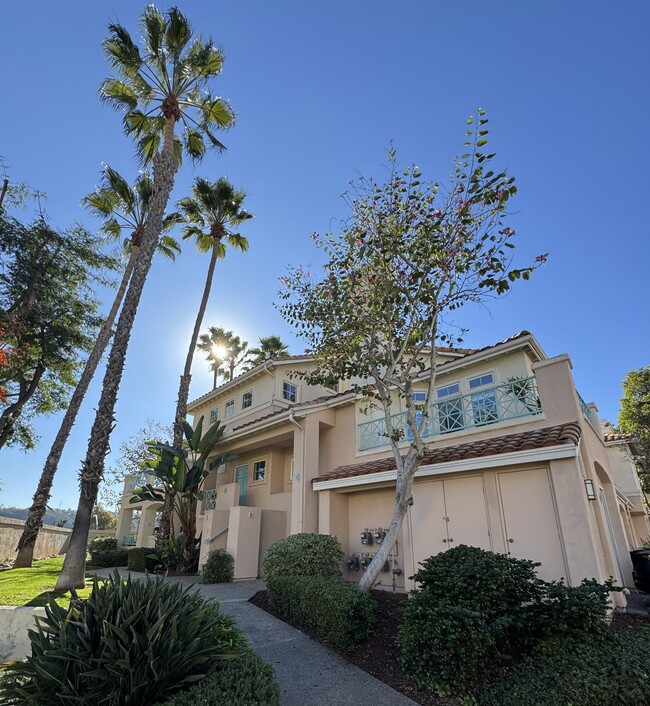 Building Photo - 12646 Springbrook Dr Unit B