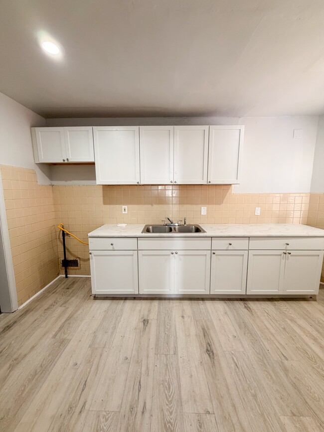 Photo - 18961 Steel St