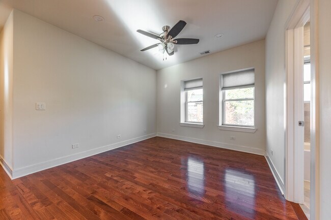 Photo - 1153 W Lunt Ave Unit 1153-3