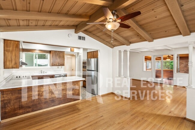 Photo - 8665 Everglade Dr