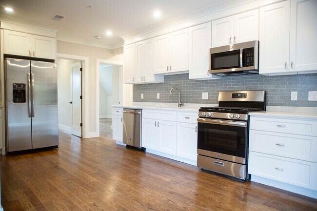 Photo - 53 Quint Ave Unit 3