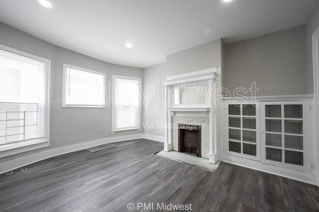 538 W 29th St