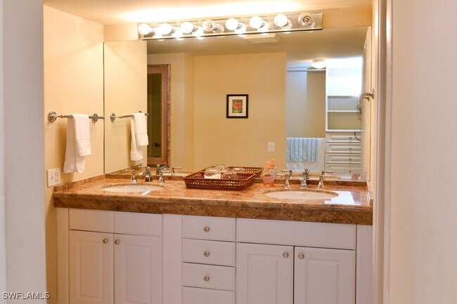 Photo - 4001 Gulf Shore Blvd N Unit 500