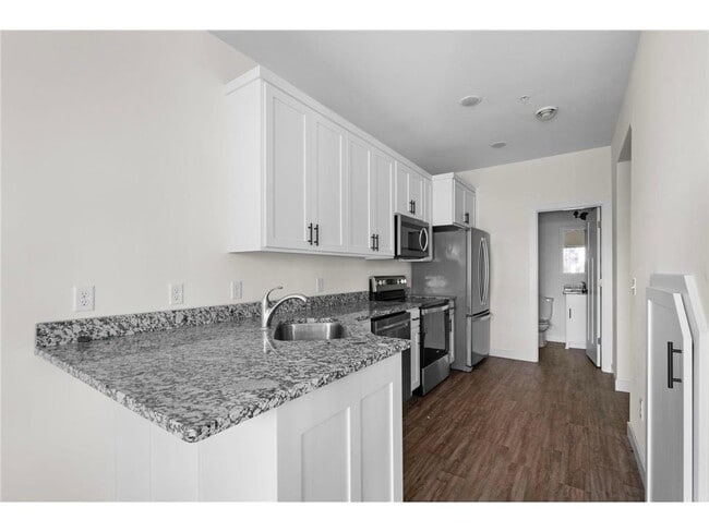 Photo - 1795 Cleveland Ct S