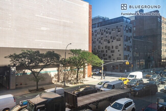 572 11th Ave Unit SI FL2-ID2242