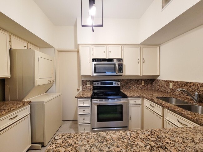 Photo - 10811 Richmond Ave Unit 47