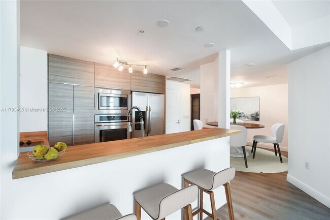 Photo - 1250 S Miami Ave Condo