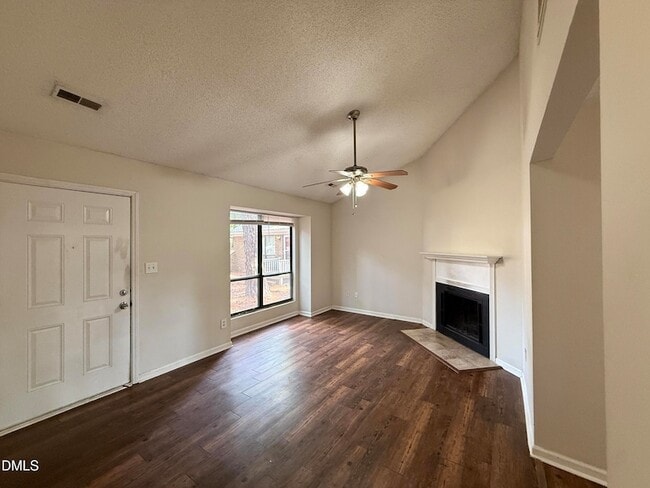 Photo - 4822 Hollenden Dr