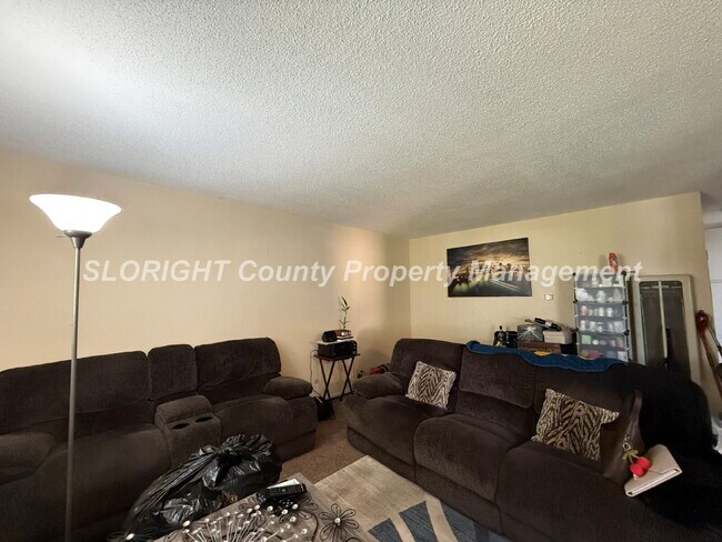 AVAILABLE AUGUST - 2 Bed, 1 Bath Grover Beach Apartment