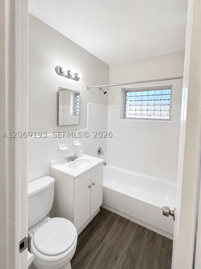 Photo - 112 NE 63rd St Unit 112