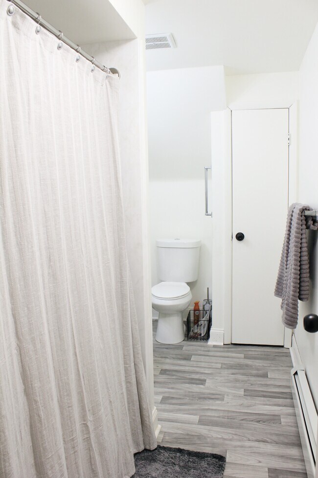 Photo - 4620 Liberty Ave Unit 1