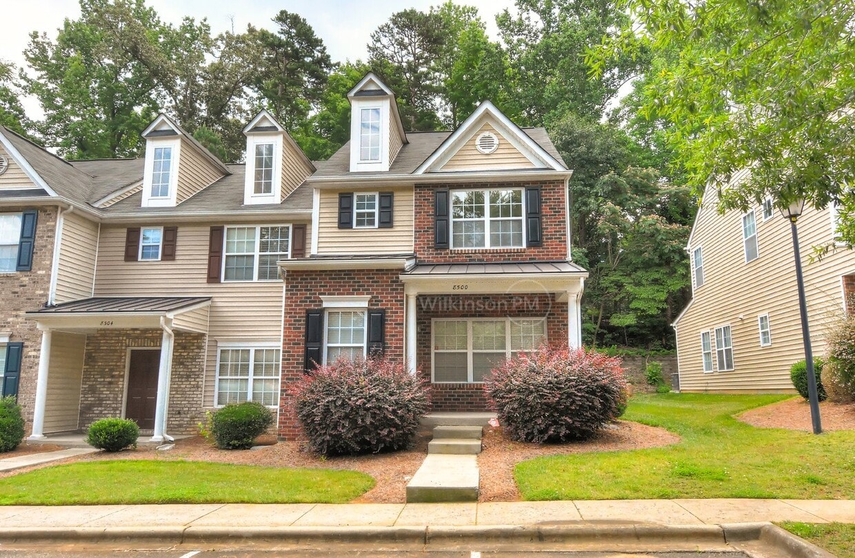 Very Nice End Unit 3/2.5 Townhome, Fresh &... - Very Nice End Unit 3/2.5 Townhome, Fresh &...