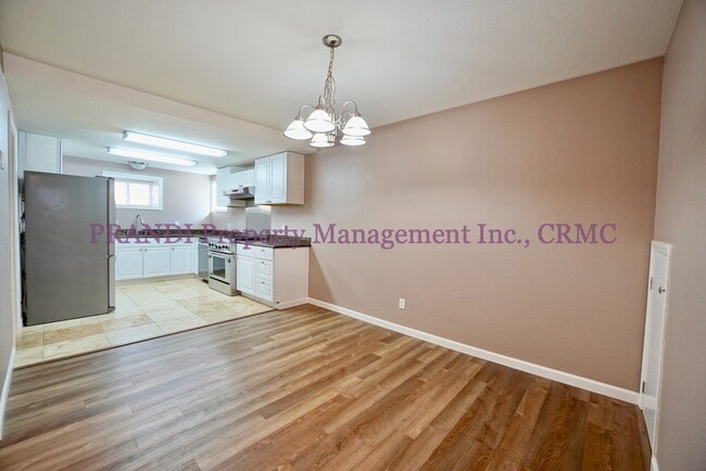 Photo - Two weeks free rent if lease signed by Nov... Unit B