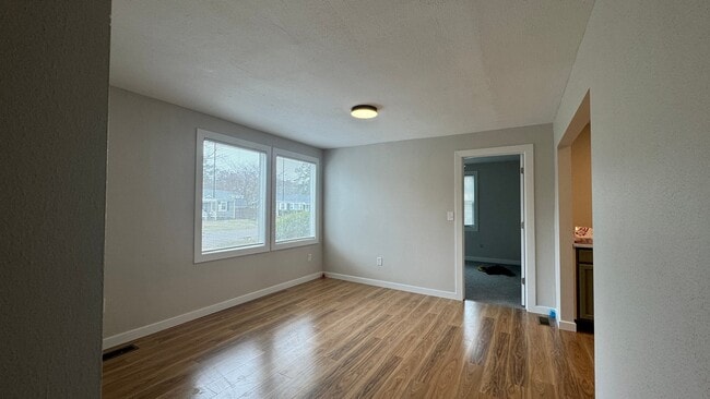 305 Deal Dr