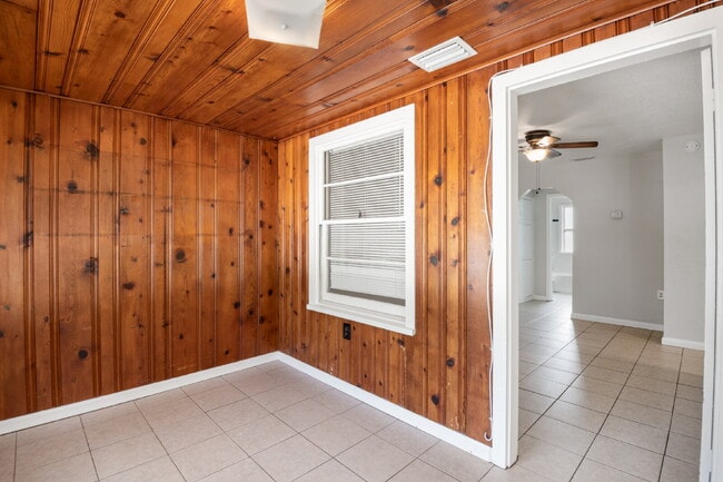 Photo - Unit For Rent in Gulfport!