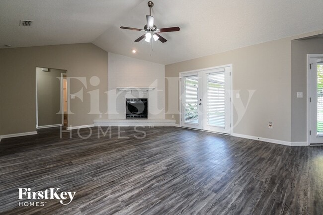 Photo - 14122 Crystal Cove Dr