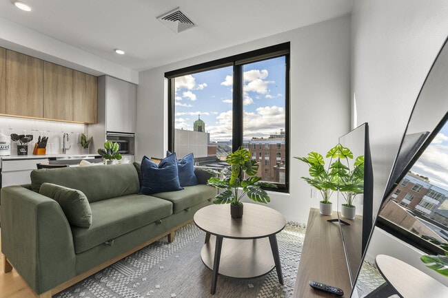 Building Photo - 35 W 2nd St Rental