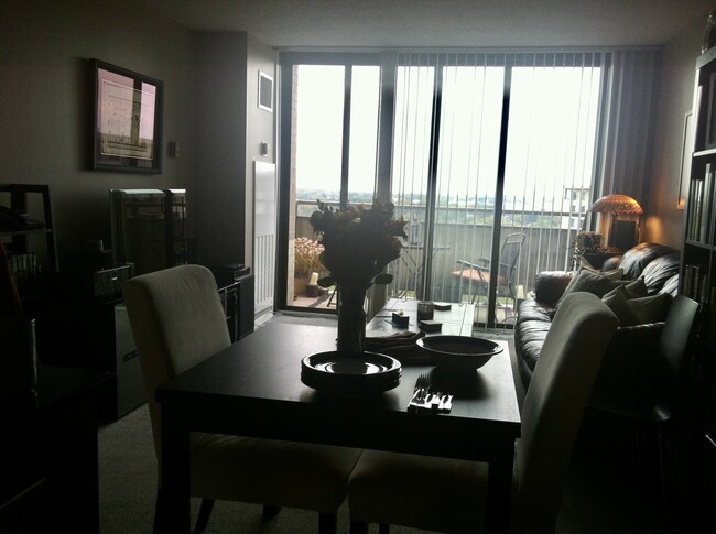 Photo - 5225 Pooks Hill Rd Unit 1815N