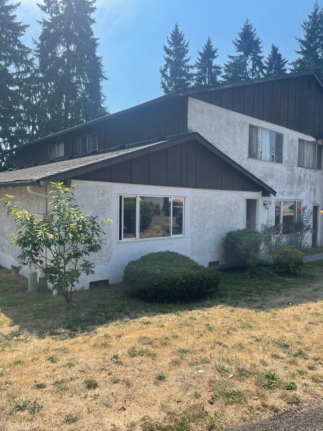 Photo - 6111 Glen Mary Ln SE Unit D