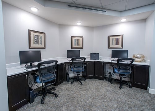 Photo - 372 Ash St NE