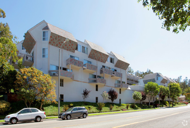 Building Photo - Hillside Terrace Apartments